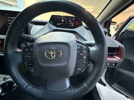 2023 Toyota Prius - thumbnail 14