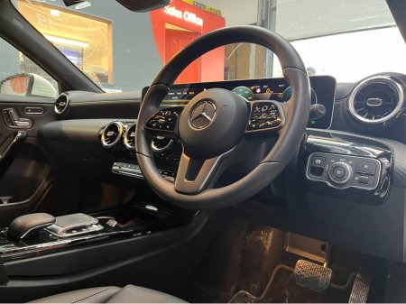 2019 Mercedes-Benz A Class €23950! 2019 MERCEDES-BENZ A200D 2.0 AUTOMATIC / CRUISE CONTROL / REVERSE CAMERA / ELECTRIC MEMORY & HEATED SEATS / PADDLE SHIFTERS AND MORE €23,950 thumbnail