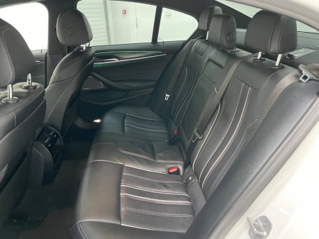 2021 BMW 5 Series - thumbnail 16