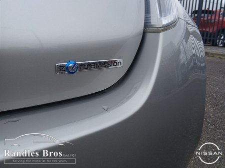 2016 Nissan Leaf - thumbnail 27