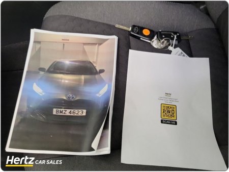 2023 Toyota Yaris - thumbnail 21