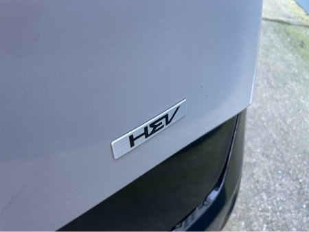 2025 Kia Sportage 251 K3 HEV HYBRID LOW KMS AS NEW EXAMPLE....JUNEW !! €41,995 thumbnail