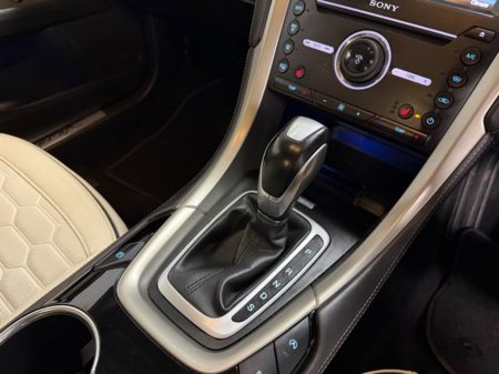 2017 Ford Mondeo 2.0 TDCI Vignale 180PS 4DR Auto €17,777 thumbnail