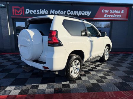 2021 Toyota Landcruiser LAND CRU SWB COMMERCIAL 2DR, VAT INVOICE , Fully Serviced , New 12 MTH DOE , Reverse Camera , 2.8 Dsl Manual , € 143 p/w & €17,950 Trade in / Deposit , Cruise Control , Dual Climate Control , €38,980 thumbnail