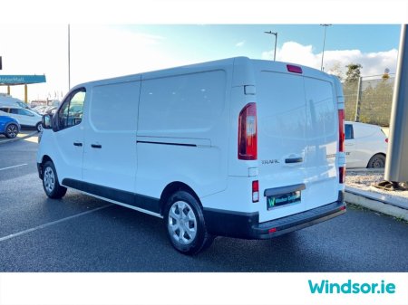 2022 Renault Trafic LL30 BLUE DCI 130 BUSIN €20,995 thumbnail