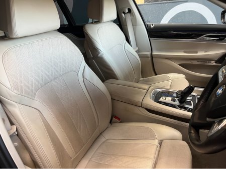 2016 BMW 7 Series €24950! 2016 BMW 7 SERIES AUTOMATIC 740E 2.0L HYBRID / 86K KMS / ADAPTIVE CRUISE CONTROL, HEATED & COOLED SEATS, REVERSE CAMERA & MORE €24,950 thumbnail