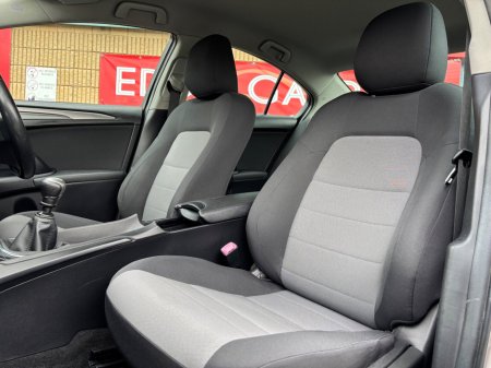 2016 Toyota Avensis - thumbnail 11