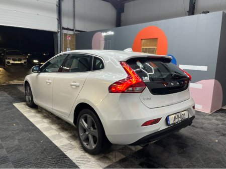 2014 Volvo V40 €10950! 2014 VOLVO V40 1.6 AUTOMATIC / CRUISE CONTROL / REVERSE CAMERA / ELECTRIC MEMORY & HEATED SEATS €10,950