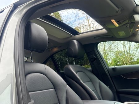 2016 Mercedes-Benz C Class - thumbnail 12