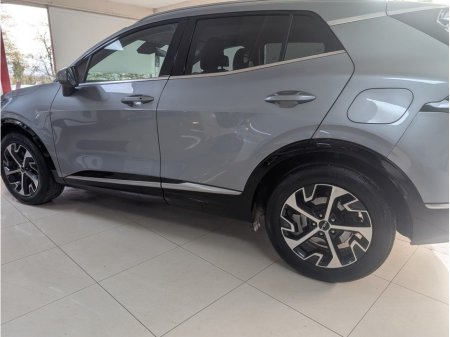 2023 Kia Sportage - thumbnail 4