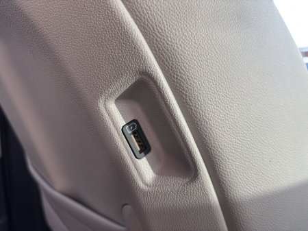 2022 Kia Sorento K3 	“The kind of Sorento everyone wants but rarely finds.” €42,888 thumbnail