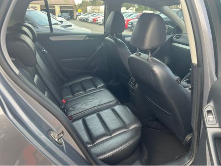 2011 Volkswagen Golf - thumbnail 14