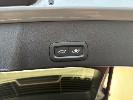 2026 Volvo EX40 - thumbnail 23