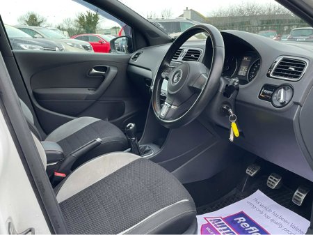 2014 Volkswagen Polo R LINE CL 1.6 TDI 90HP MANUAL 5SPEED 5DR €9,450 thumbnail