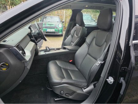 2023 Volvo XC60 2.0 T6 AWD PHEV. PANORMIC ROOF. HUGE SPEC. FINANCE ARRANGED. SIMI. AA APPROVED. €44,950 thumbnail