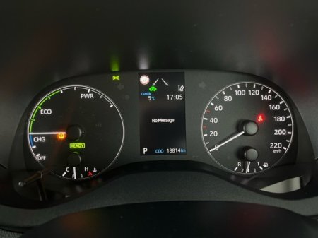 2023 Toyota Yaris HYBRID LUNA €24,450 thumbnail