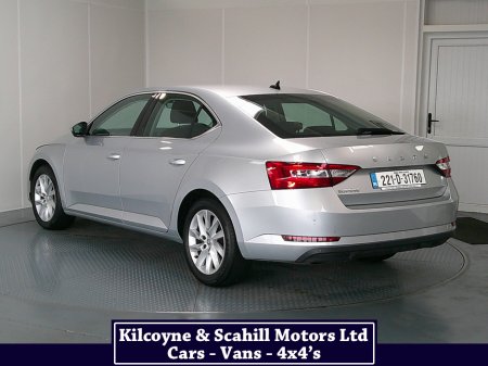 2022 Skoda Superb AMBITION 2.0 TDI 150HP 5DR thumbnail