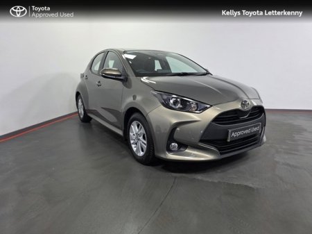 2025 Toyota Yaris Yaris Hybrid 115 Luna #103 €25,995