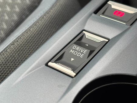 2021 Peugeot 2008 - thumbnail 20