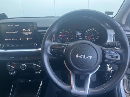 2026 Kia Stonic - thumbnail 6