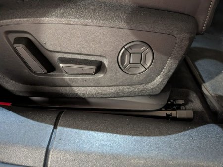 2025 Audi A6 E-HYBRID QUATTRO LAUNCH EDITION €79,888 thumbnail