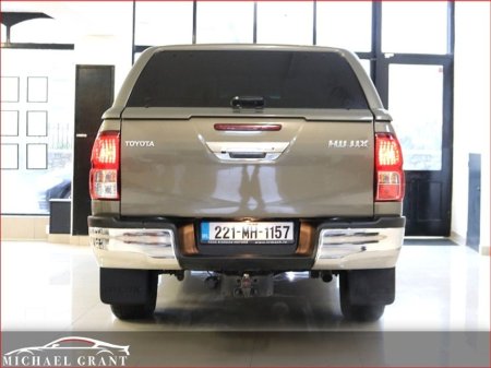 2022 Toyota Hilux AUTOMATIC 2.8D IRISH CAR ONLY 58KM SR5 DOUBLE CAB N1 COMMERCIAL VAT €36,585 thumbnail