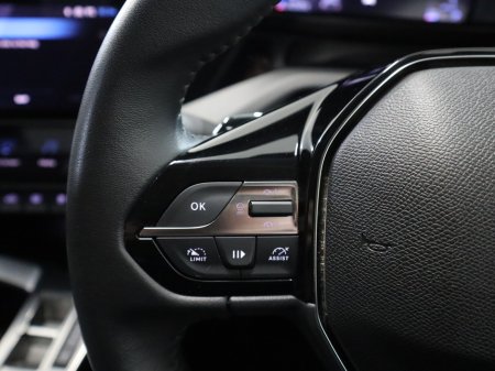 2023 Peugeot 408 *38* ALLURE 1.2 130 AUTOMATIC 6 €25,800 thumbnail