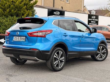 2017 Nissan Qashqai - thumbnail 4