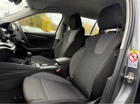 2024 Skoda Octavia - thumbnail 9