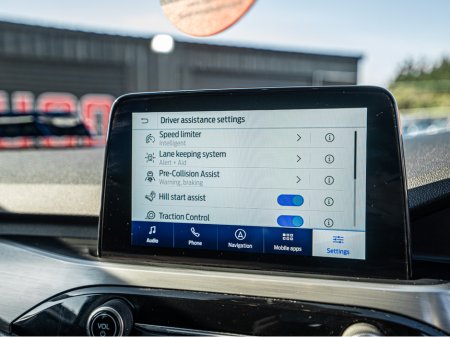 2020 Ford Kuga - thumbnail 28