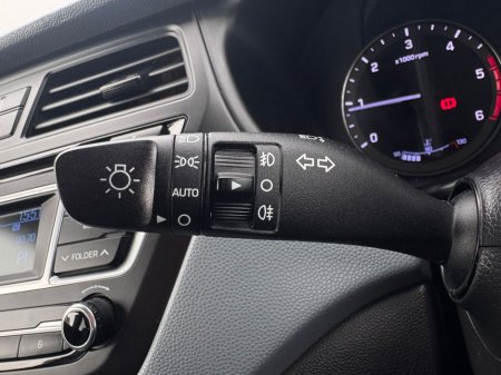 2016 Hyundai i20 - thumbnail 30