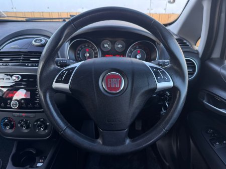 2014 Fiat Punto EASY 1.2 4DR €5,800 thumbnail