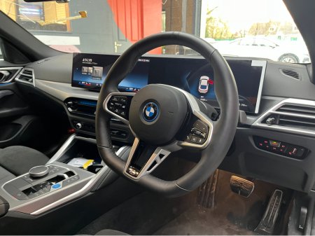 2025 BMW i4 - thumbnail 11