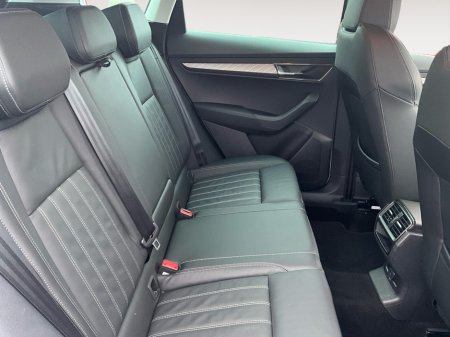 2025 Skoda Karoq SEL+ 2.0 TDI 115HP €41,000 thumbnail