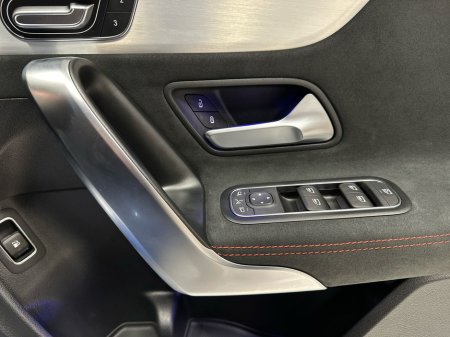 2025 Mercedes-Benz CLA Class - thumbnail 13