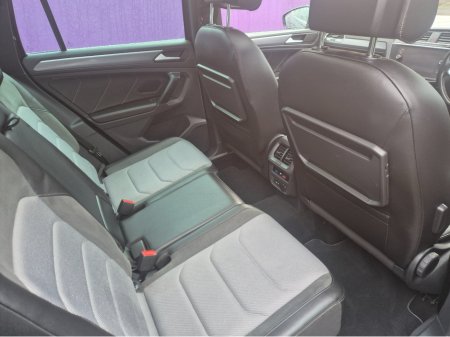 2020 Volkswagen Tiguan - thumbnail 9