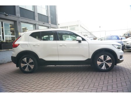 2021 Volvo XC40 - thumbnail 3