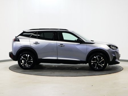 2023 Peugeot 2008 - view 2