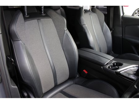 2022 Peugeot 5008 - thumbnail 10