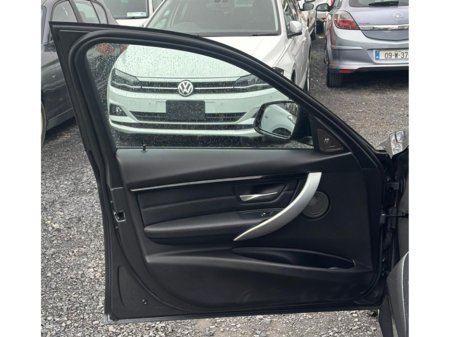 2017 BMW 3 Series 330E M SPORT 4DR AUTO €17,495 thumbnail