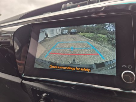 2025 Toyota Hilux - thumbnail 4