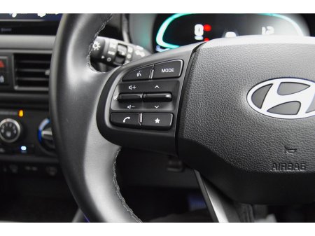 2024 Hyundai i10 i10 Deluxe Plus Auto €21,995 thumbnail