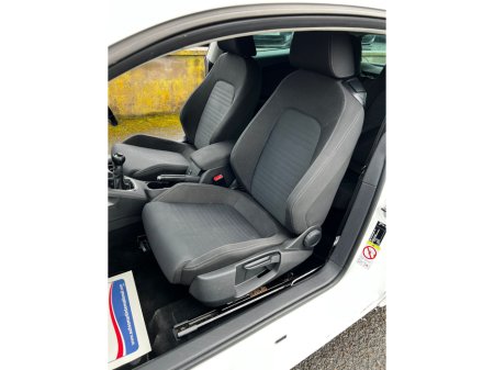 2009 Volkswagen Scirocco - thumbnail 12