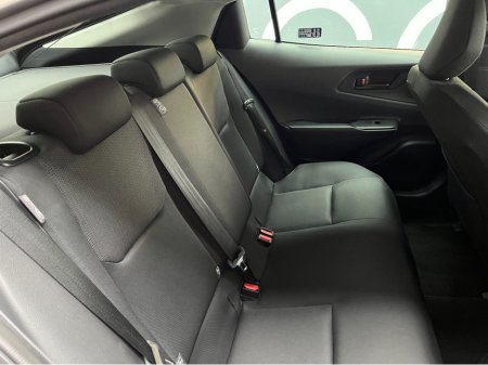 2025 Toyota Prius - thumbnail 11