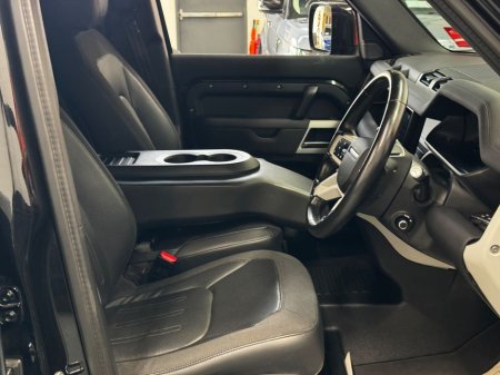 2021 Land Rover Defender - thumbnail 12