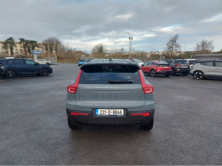 2023 Volvo XC40 T2 P R-DESIGN MAN 5DR €39,950 thumbnail