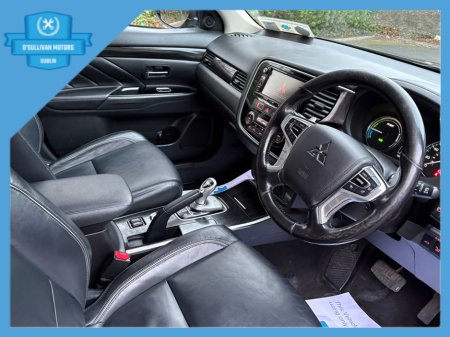 2016 Mitsubishi Outlander / 2016 / 2.0 HYBRID / AUTOMATIC €8,999 thumbnail