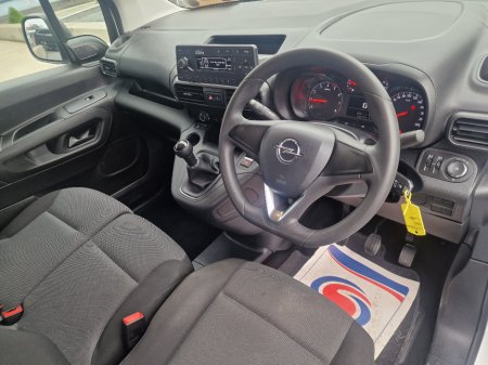 2021 Opel Combo - thumbnail 6