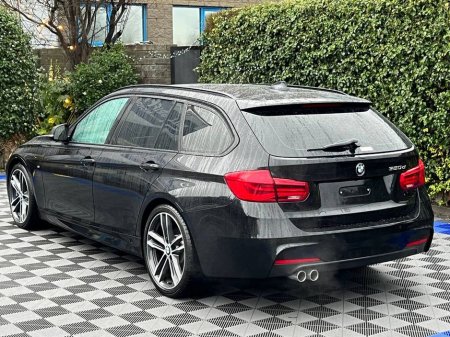 2018 BMW 3 Series 320d M-SPORT TOURING // ONLY 14, 900 KMS // 19" SHADOWLINE ALLOYS // LEATHER M-SPORT INTERIOR €26,900 thumbnail
