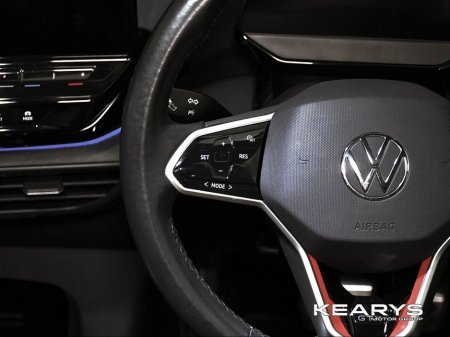 2022 Volkswagen ID.5 GTX AWD BUSINESS 77kWh 299HP €29,888 thumbnail